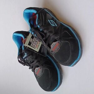 Skechers Women's Synergy Work Shoes Alloy Toe SZ 9.5 Black Slip Resistant NEW